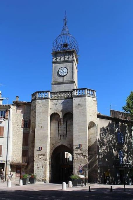Superbe Appartement Avec Terrasse Sur Les Toits Manosque Exterior foto